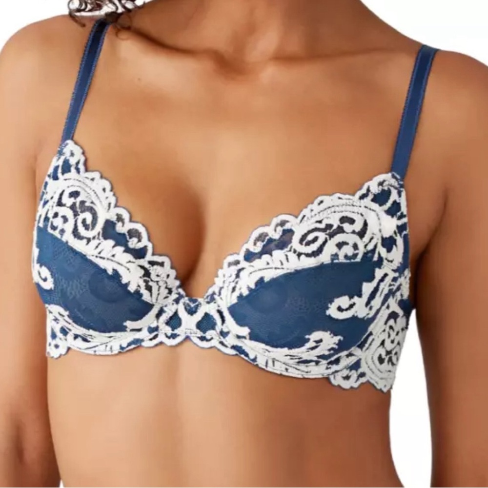 Wacoal Instant Icon Underwire Lace Bra 36DDD  -Sargaso Sea/Egret-